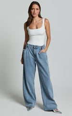Lioness - Shes All That Jeans in Washed Blue